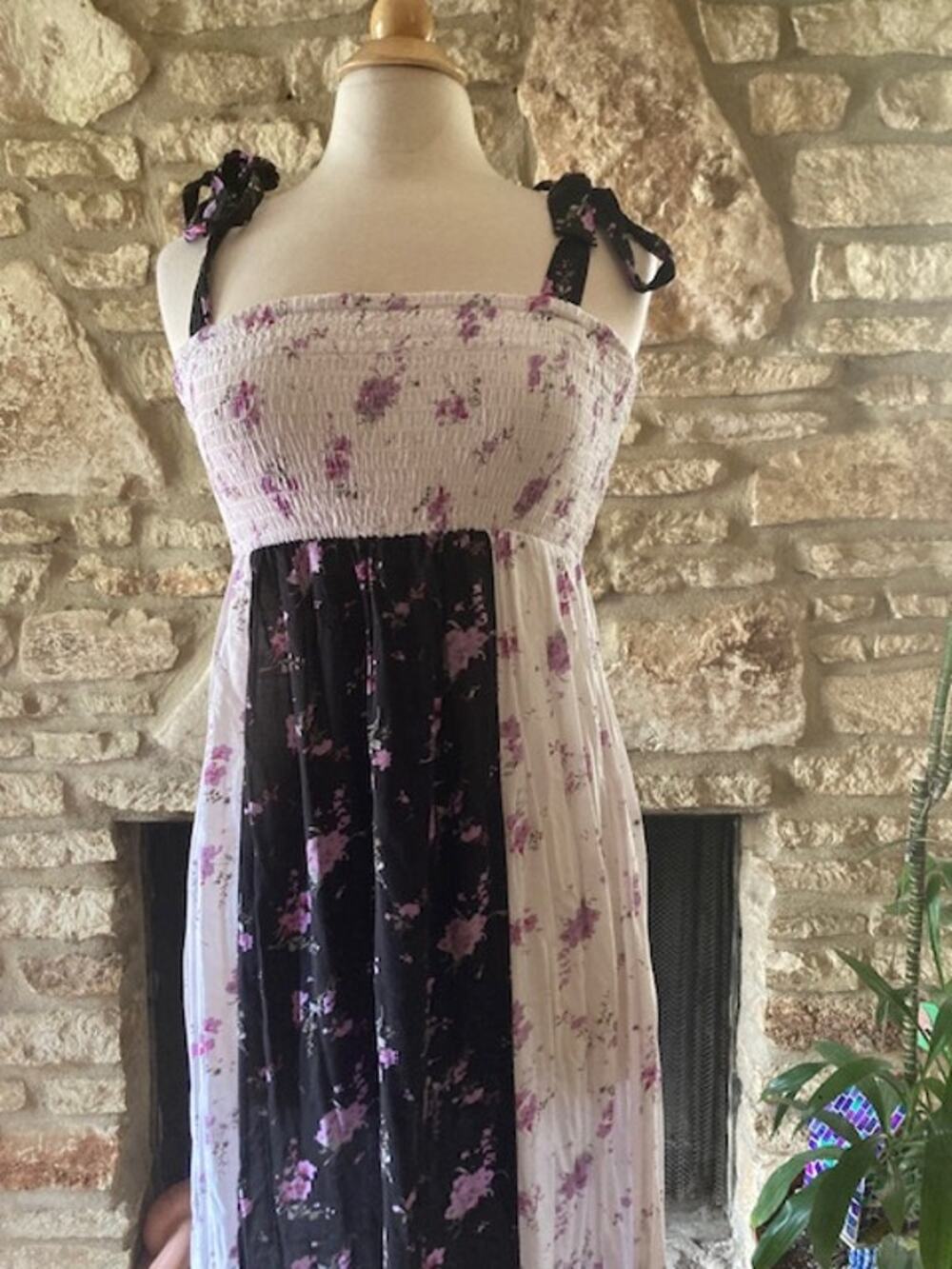 Black & White Floral Maxi Dress - Medium